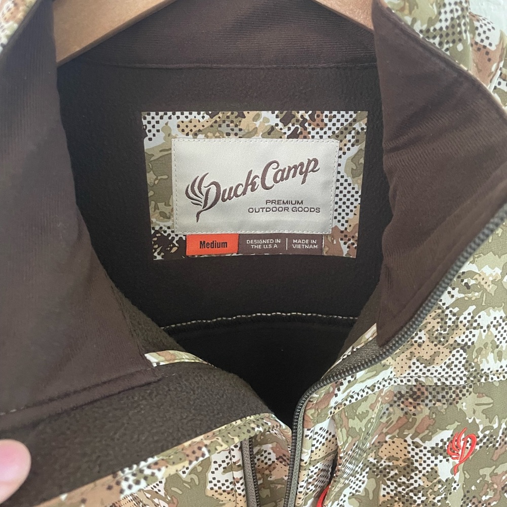 NWT Duck camp vantage 3L soft shell vest in midland size medium - Picture 2 of 8